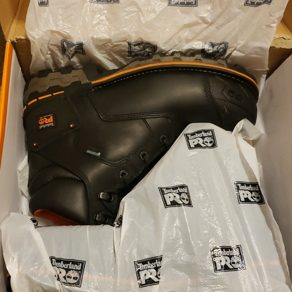 Boots - Picture 5 of 5